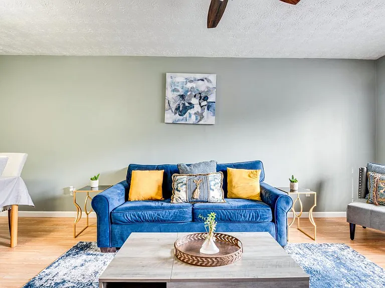 1739 Nutmeg St #1739 — Photo 3
