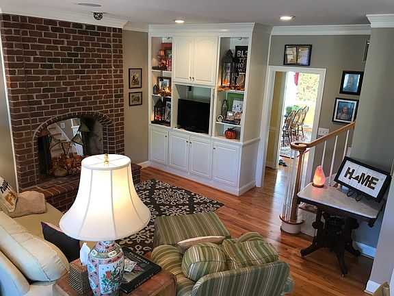5th image of 249 Knottingham Way
