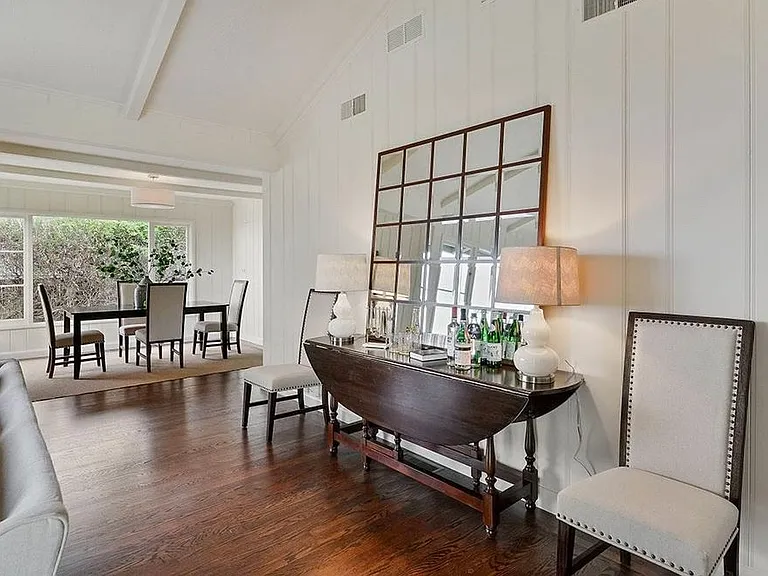 61 Dudley Ct — Photo 5
