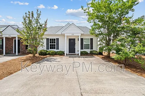 1512 Abby Way Photo 1