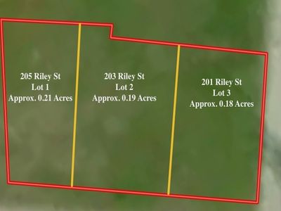 203 W Riley St, Bowie, TX, 76230