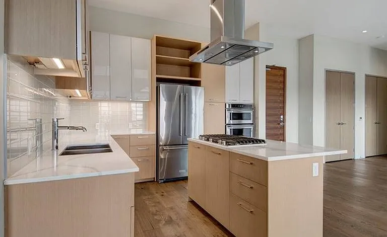 Heartline Apartments — Photo 33