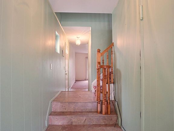 5th image of 758 Leverett Ave