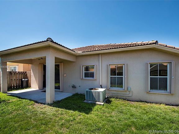 4th image of 13994 N Cypress Cove Cir #0