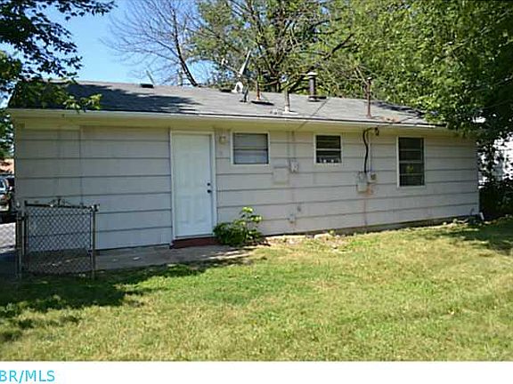 4th image of 1704 Wilton Dr