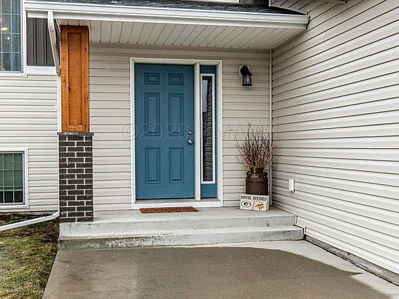 2nd image of 1427 Street Cir S #35
