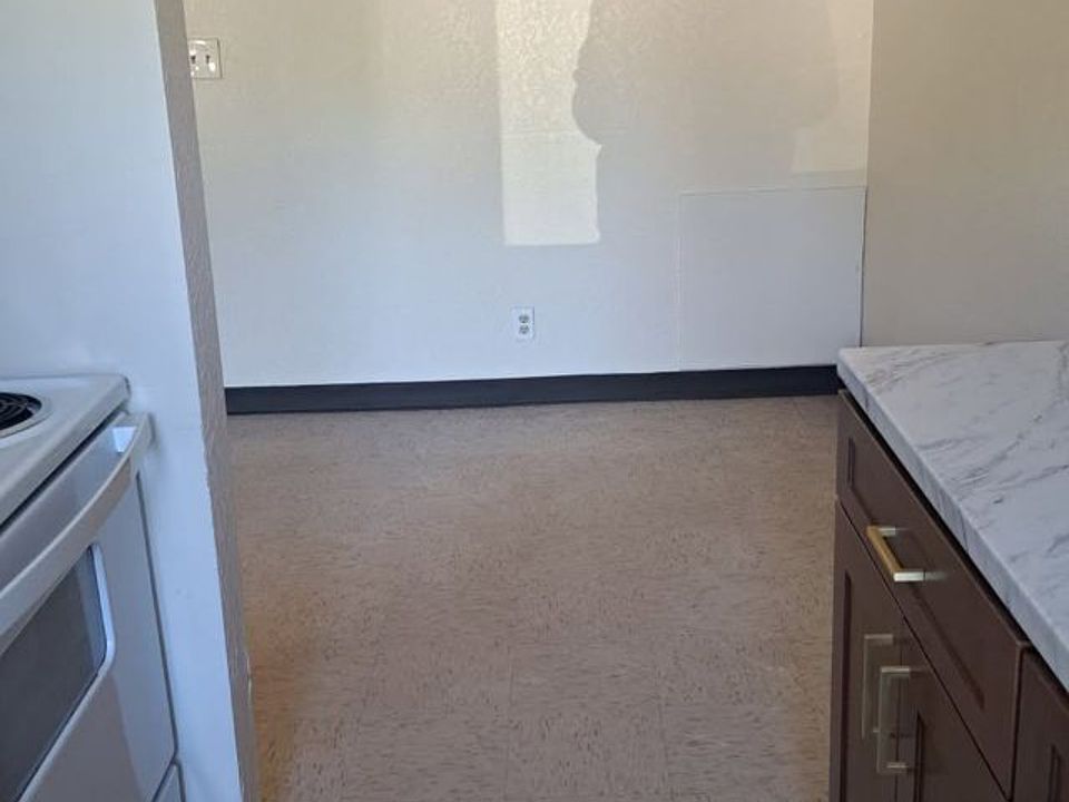 2nd image of 21 Whittaker Rd #A