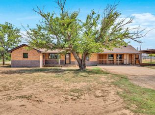 104 6th St, Whitharral, TX 79380