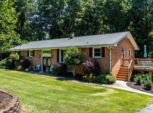 211 Meadowbrook Ct, Granite Falls, NC 28630