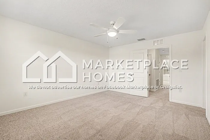 11916 Sylvia St — Photo 16