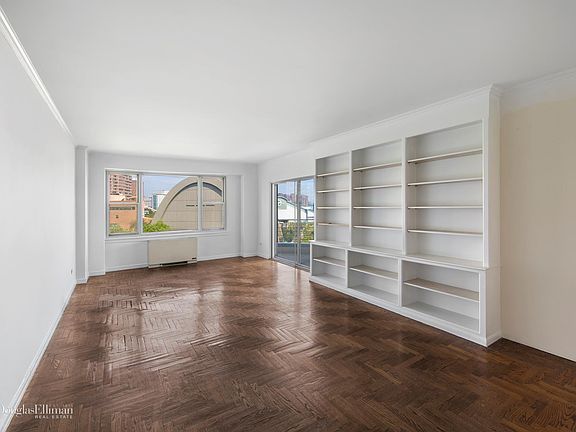 2nd image of 200 E End Ave APT 7C