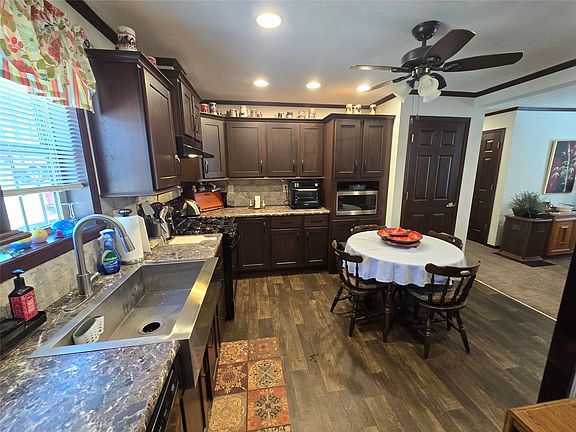 3rd image of 5310 Riesling Rdg