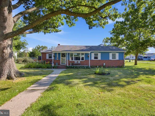 21647 Camper Cir, Tilghman, MD 21671