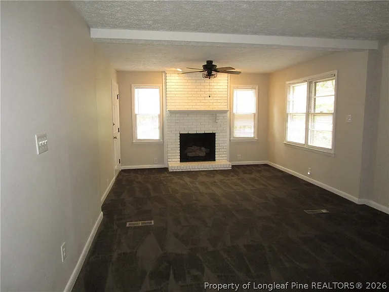 2516 NE Cumberland Rd — Photo 5