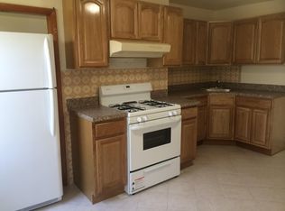 550 Market St APT 5, Newark, NJ 07105