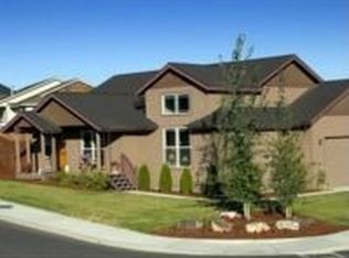 2207 SW Metolius Ct, Redmond, OR 97756