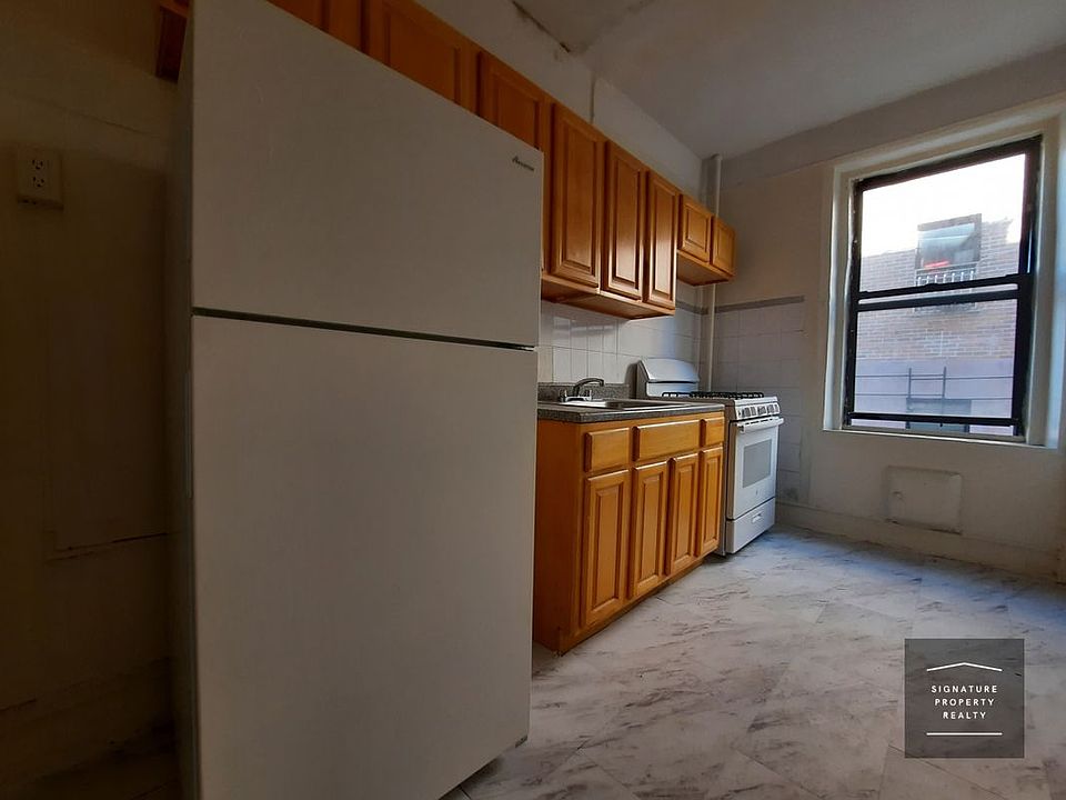1st image of 4109 9th Ave #A2