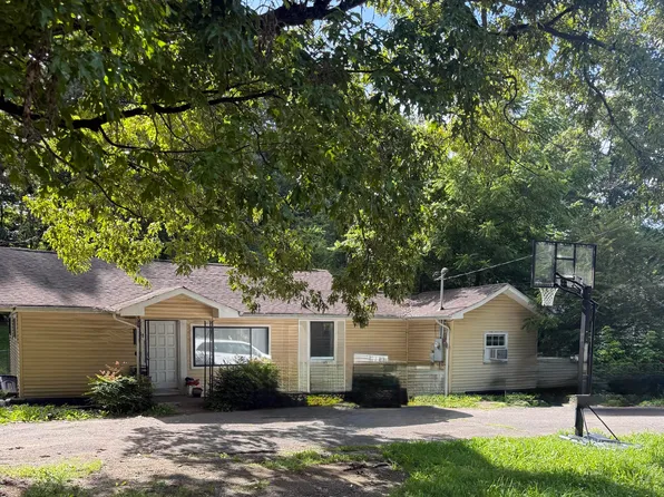 418 N Jenkins Rd, Rossville, GA 30741