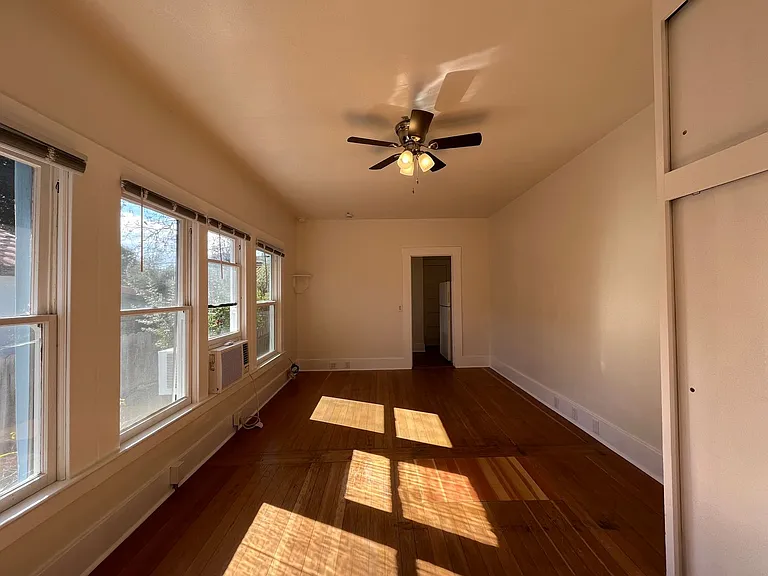 1535 Park St — Photo 1