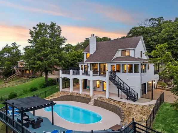 4245 Warren Rd, Franklin, TN 37067