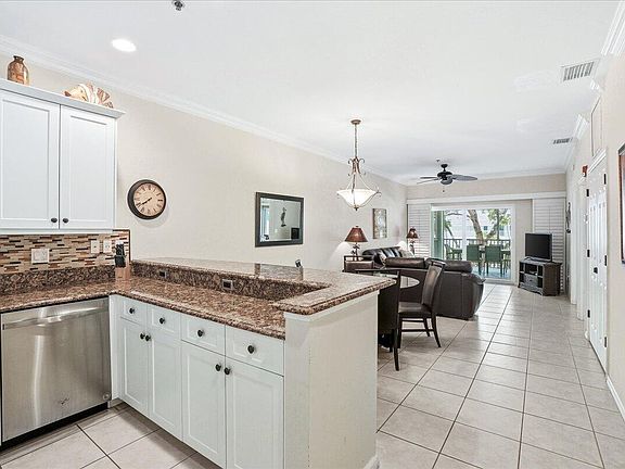 2nd image of 140 Palm St #207
