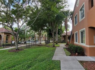 8000 N Nob Hill Rd APT 102, Fort Lauderdale, FL 33321