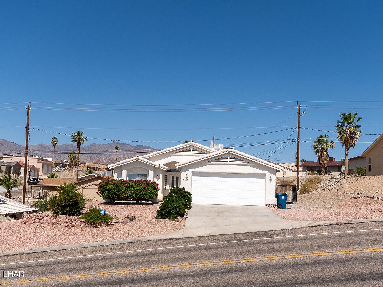 house リスト ② 770 Empress Dr, Lake Havasu City, AZ 86403 | Zillow