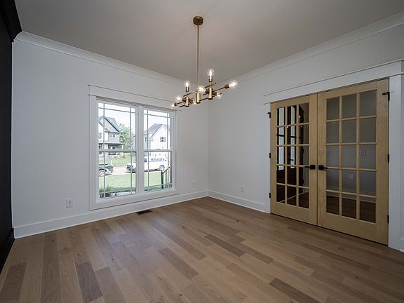 4th image of 4 Holly Grove Rd