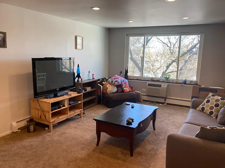 1475 Rebecca Dr — Photo 1