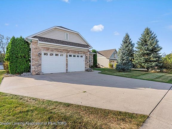 3rd image of 2105 Marstoga Dr