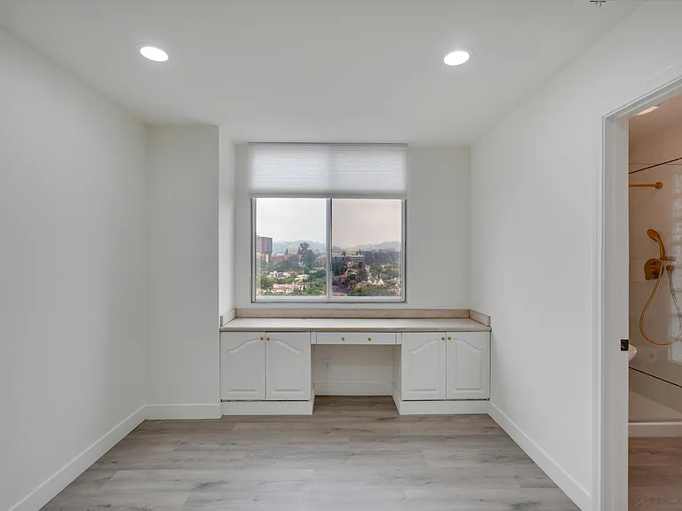 10747 Wilshire Blvd #1407 — Photo 20