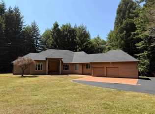 185 Quail Ln, Crescent City, CA 95531