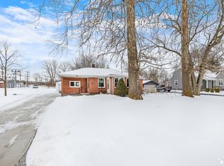 28103 Arsenal Rd, Flat Rock, MI 48134