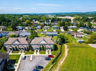 24 Albery Ct #1, Meaford, ON N4L0A3