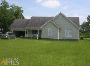 720 High Bluff Cir, Metter, GA 30439