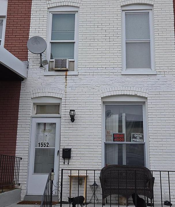 1st image of 1552 Carswell St