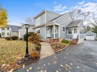 586 Mount Prospect Ave, Clifton, NJ