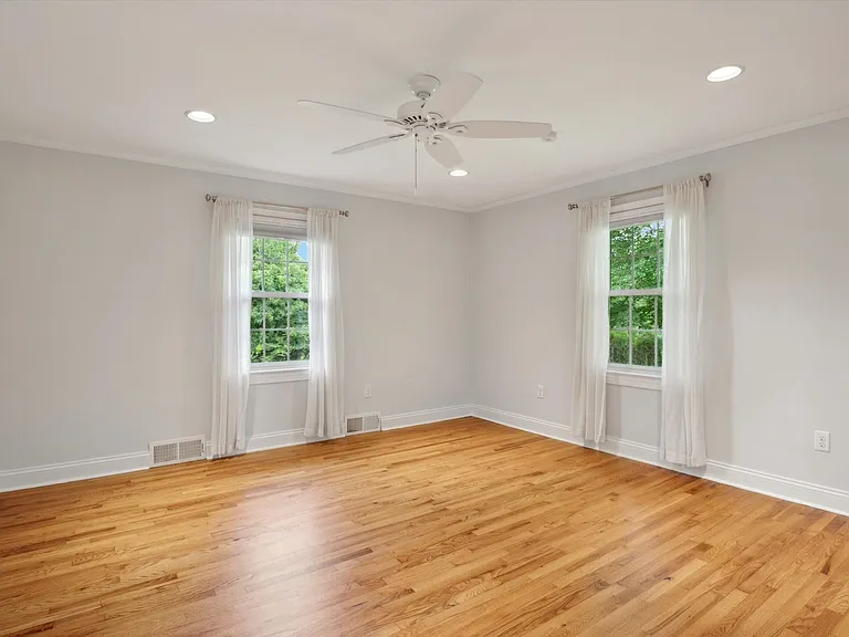 432 Webb Rd — Photo 24