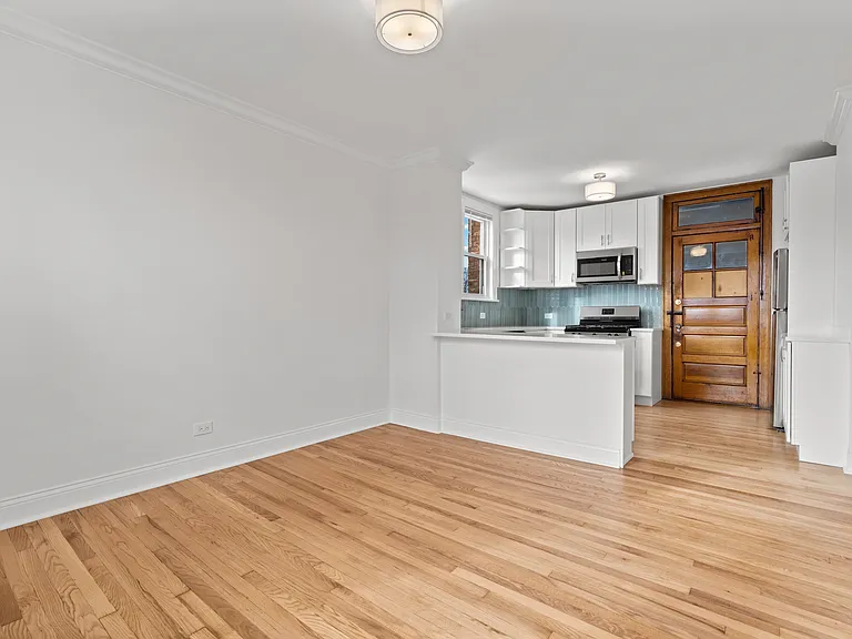 5408 W George St #2 — Photo 5