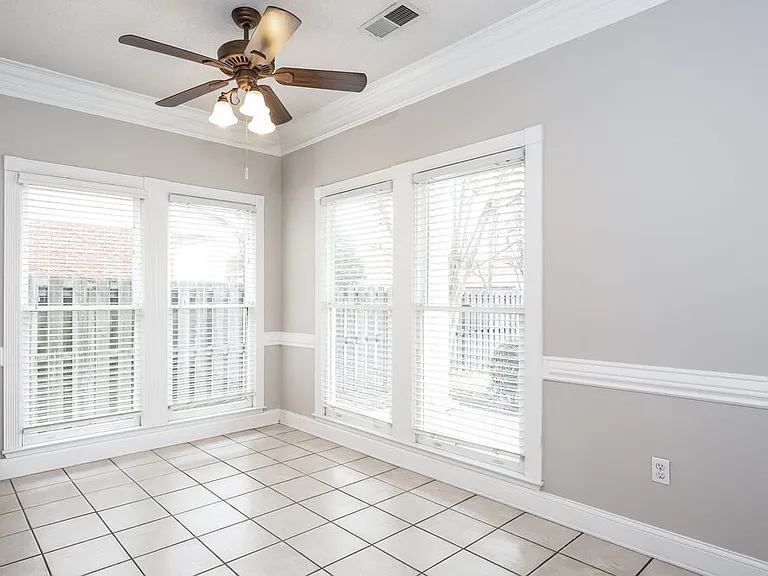 4797 Stone Cross Dr — Photo 5
