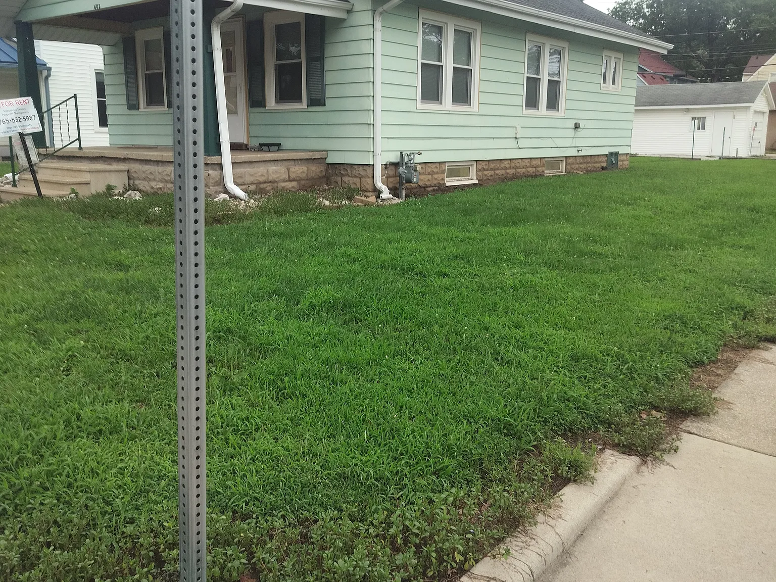 4 bed, 1600 sqft, $3,200 — Photo 2