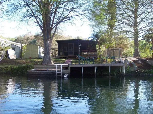 6689 W Richard Dr, Weeki Wachee, FL 34607