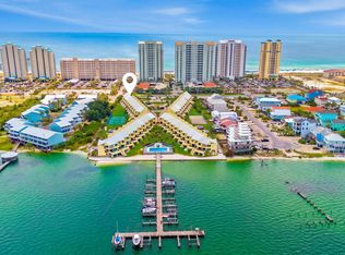 8520 Gulf Blvd #Ut-3, Navarre, FL 32566