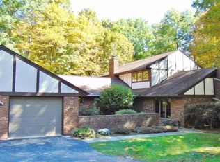 1011 Chapin Dr, Clarks Summit, PA 18411