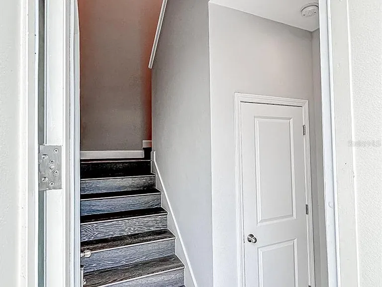 13825 Lippman Aly — Photo 4