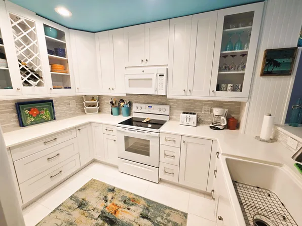 2601 S Roosevelt Blvd APT 115C, Key West, FL 33040