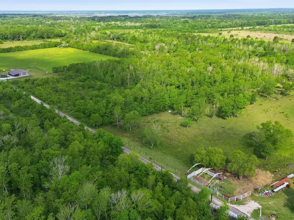 County Road 6042, Dayton, TX 77535