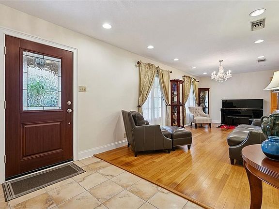 4th image of 3841 N Arnoult Rd