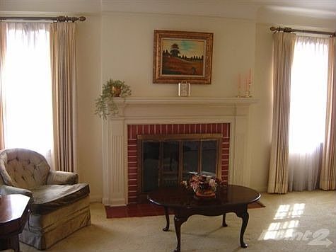 1st image of 206 S Denwood St