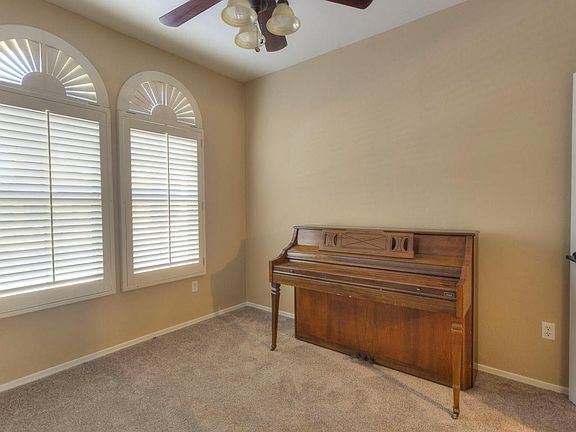 3rd image of 502 E Calle Amura